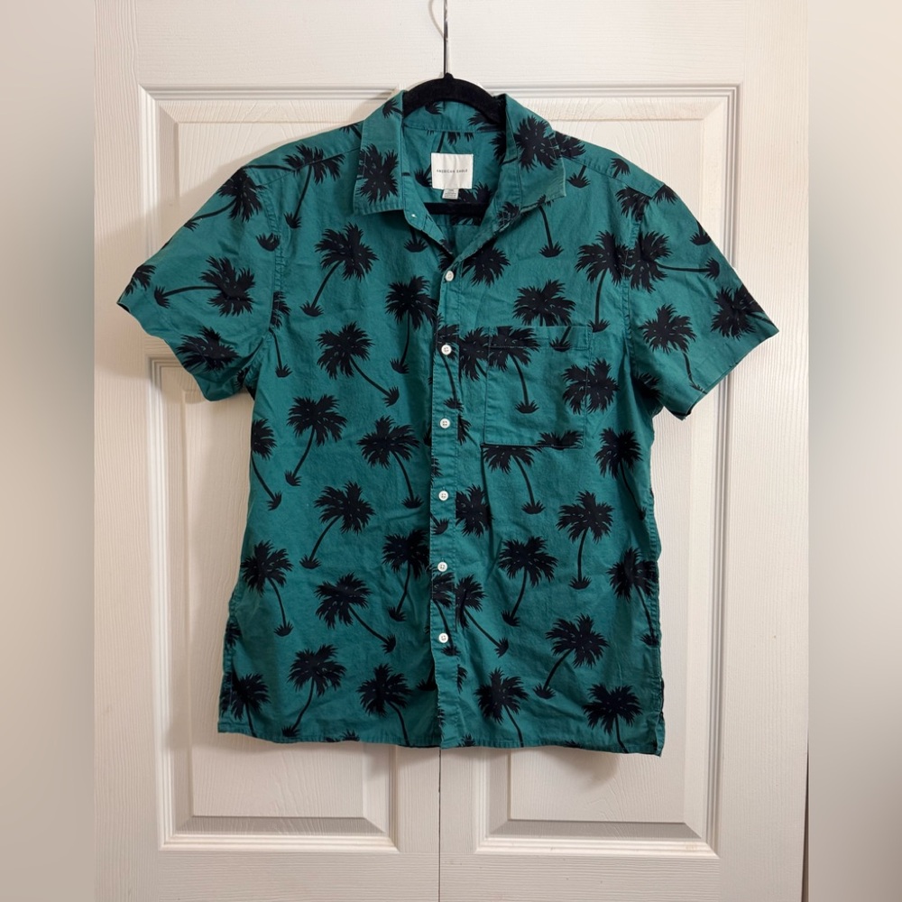 American Eagle Outfitters Teal and Black Palm Print Shirt